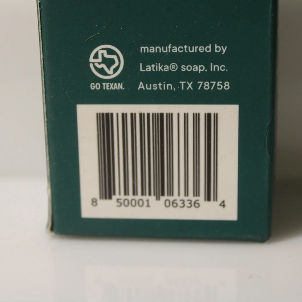 Latika Shower steamers 3 cubes - 3 ounces each oats & honey